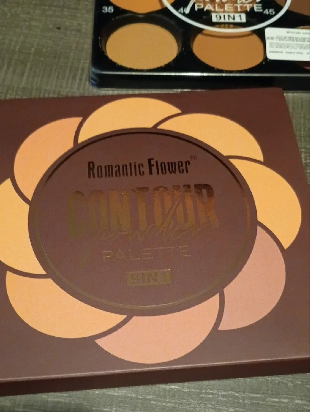 9-in-1 Contour Powder Palette - Warm Brown Shades